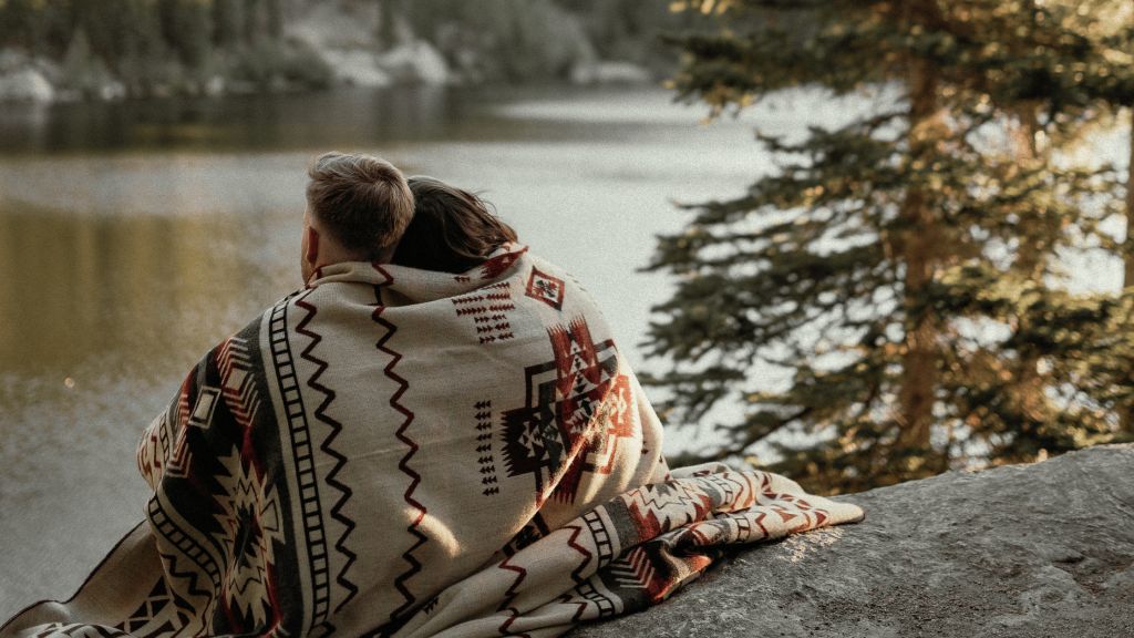 How to Use Pinterest to Romanticize Your Life